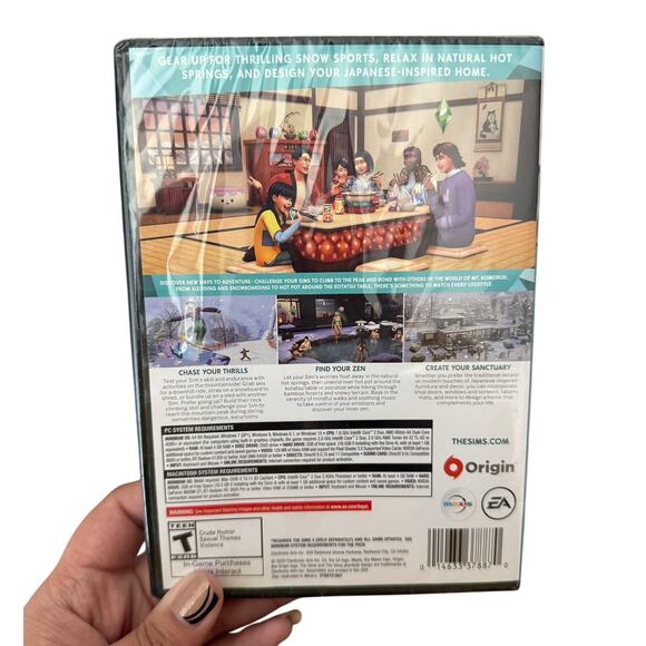 The Sims 4 Snowy Escape Expansion PC Disc NEW - Picture 3 of 3